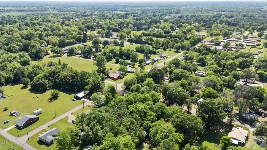 604 N Elm St, New Boston, TX 75570 - #2