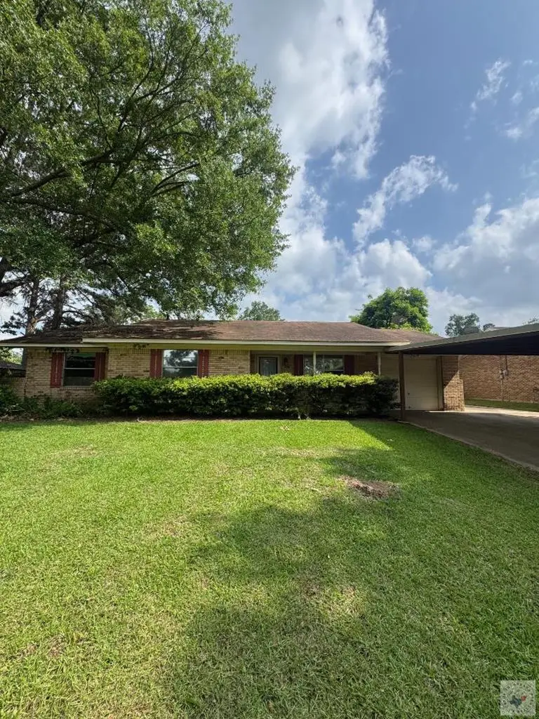 120 E Greenfield, Wake Village, TX 75501 - #1