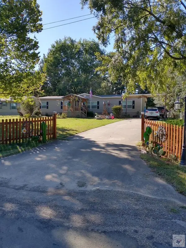 4225 Trexler Rd Trexler Dr., Texarkana, TX 75501