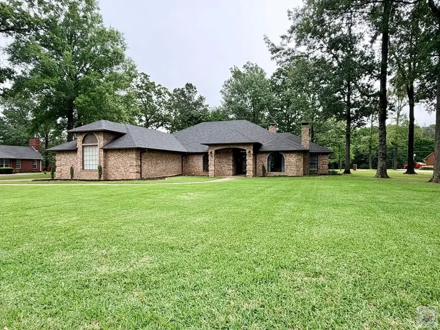 6704 Northern Hills Dr, Texarkana, AR 71854 - #2