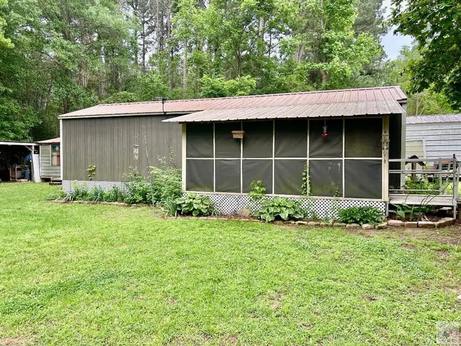 209 Leslie Ln, Atlanta, TX 75551 - #2