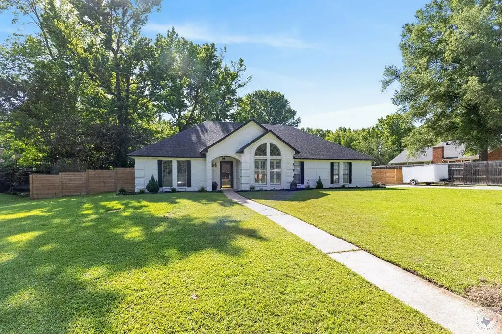 111 Honeysuckle, New Boston, TX 75570 - #1