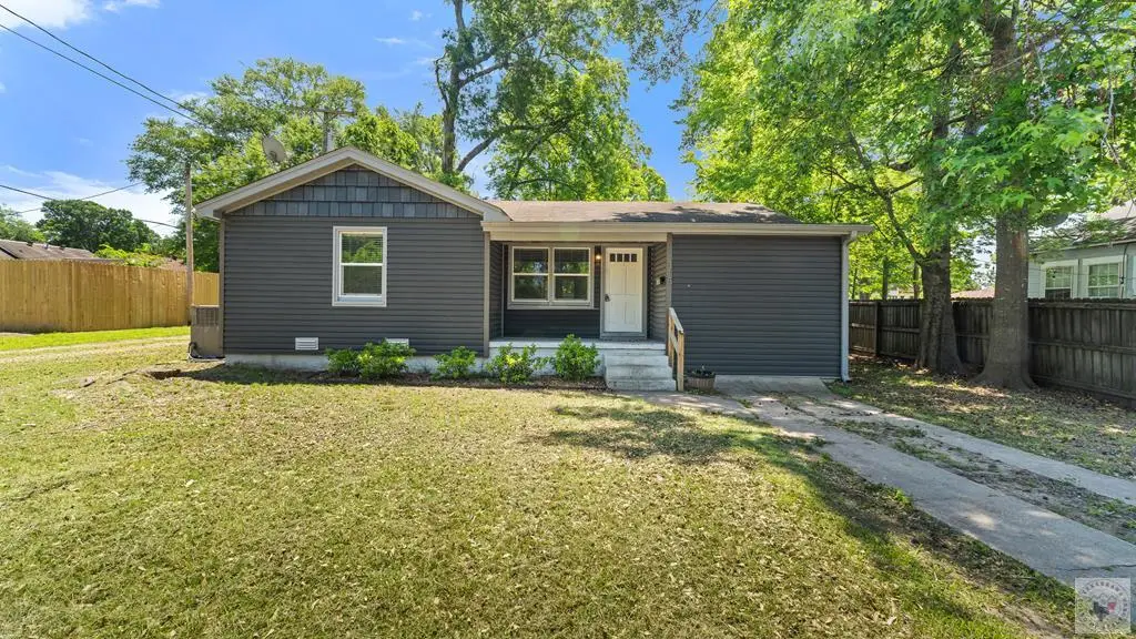 315 W 30th, Texarkana, TX 75503 - #1