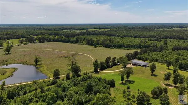 3518 Fm 1701, DeKalb, TX 75559