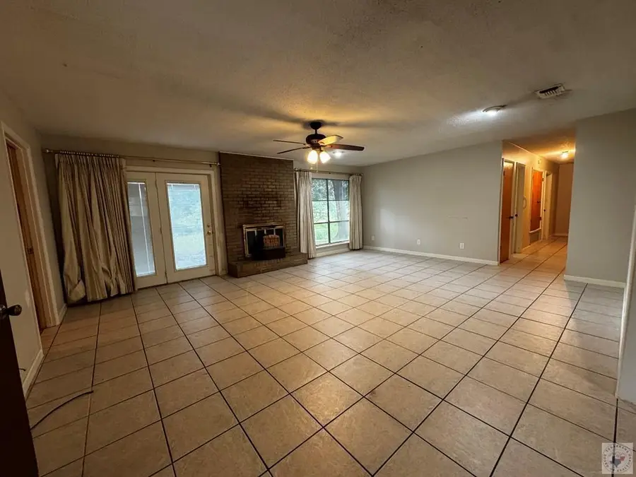 60 Sunset Pl, Texarkana, TX 75501 - #3