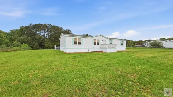 202 Springridge Dr, Texarkana, TX 75501