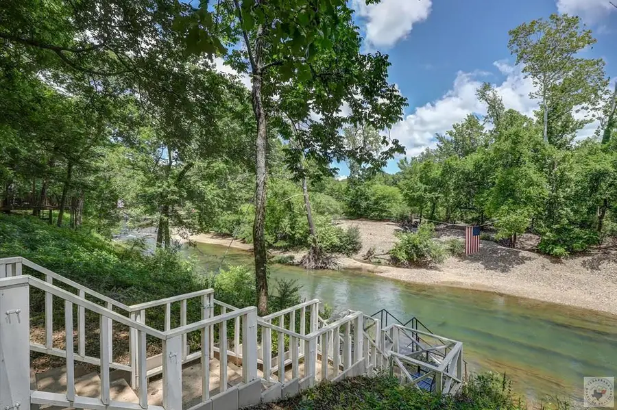 1040 Vaughn Rd, Glenwood, AR 71943 - #3