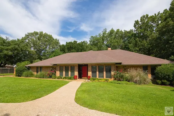 6503 Lakeview Dr, Texarkana, TX 75503