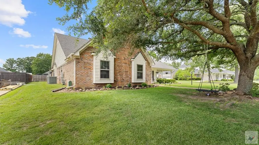 7001 Forest Oak Dr., Texarkana, AR 71854 - #3