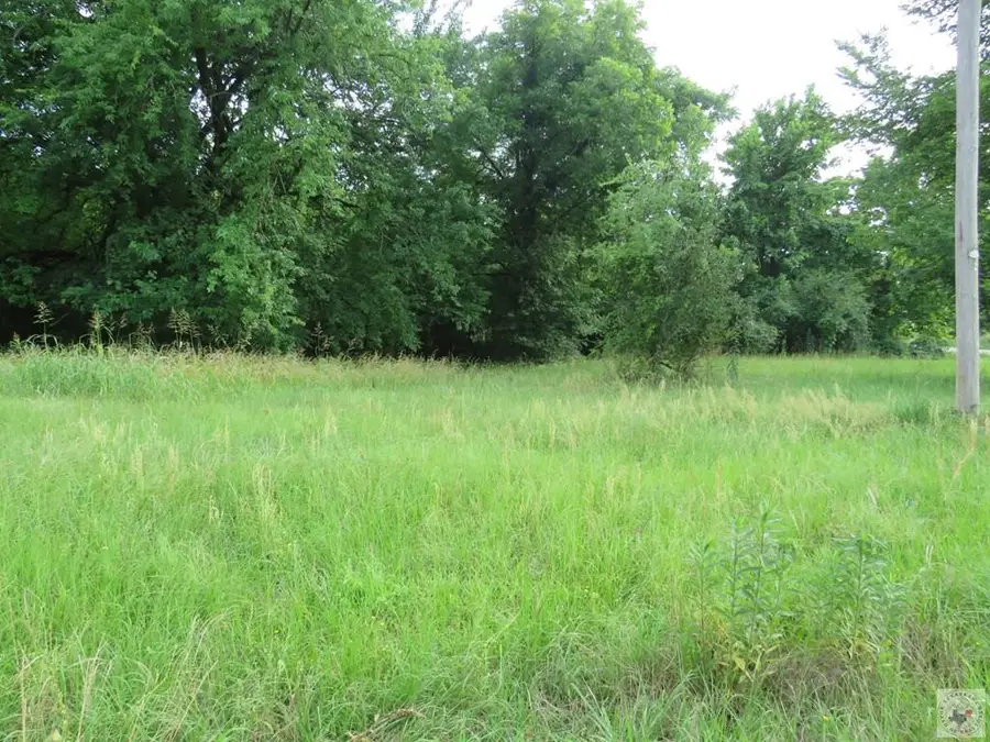 102 Dotson, De Kalb, TX 75559 - #2