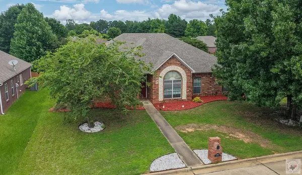 6802 Cameron Ln, Texarkana, TX 75503