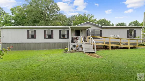 522 Fannin St., Maud, TX 75567