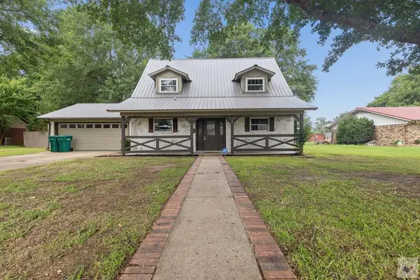 208 Meadow, New Boston, TX 75570
