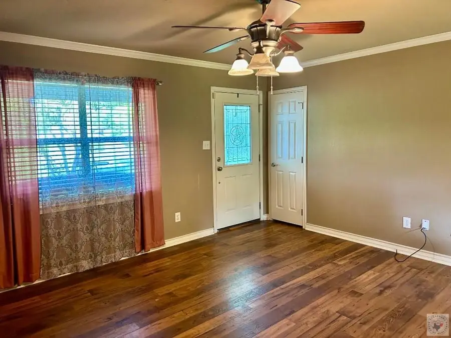 406 S Boggie St, Atlanta, TX 75551 - #3
