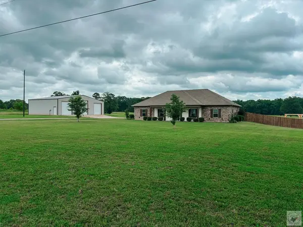 7655 Fm 1398, Hooks, TX 75561