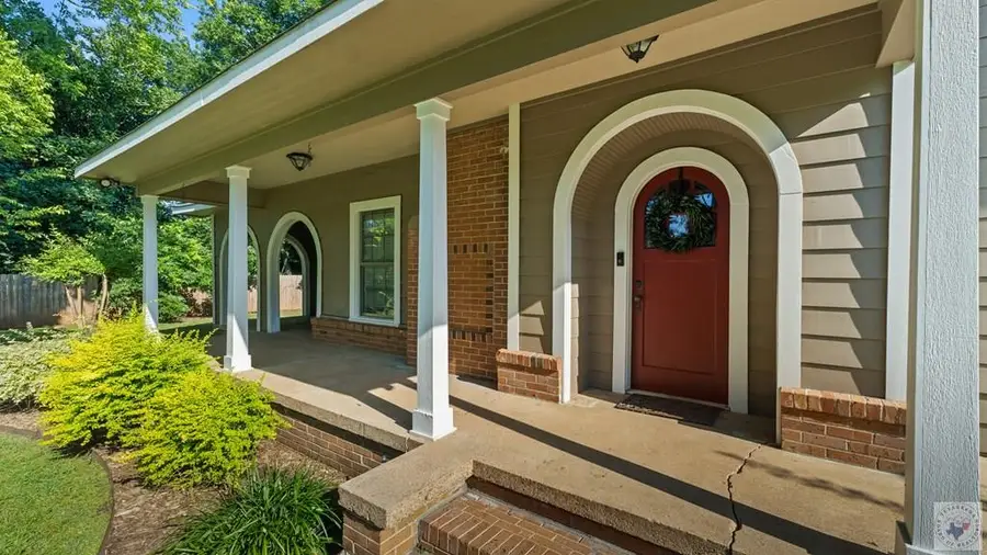 110 Community Dr, Douglassville, TX 75560 - #2