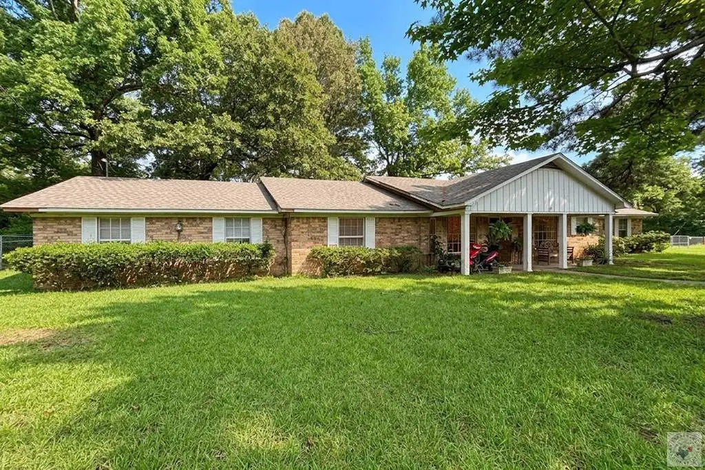4211 S Kings Hwy, Texarkana, TX 75501 - #1