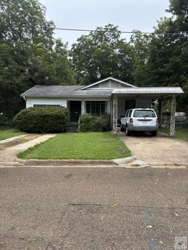 3218 Hickory, Texarkana, AR 71854