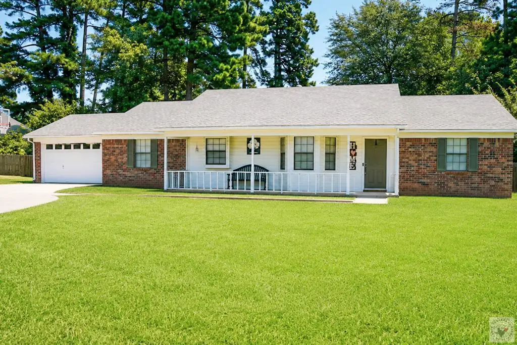 214 Woodmont St, Wake Village, TX 75501 - #1
