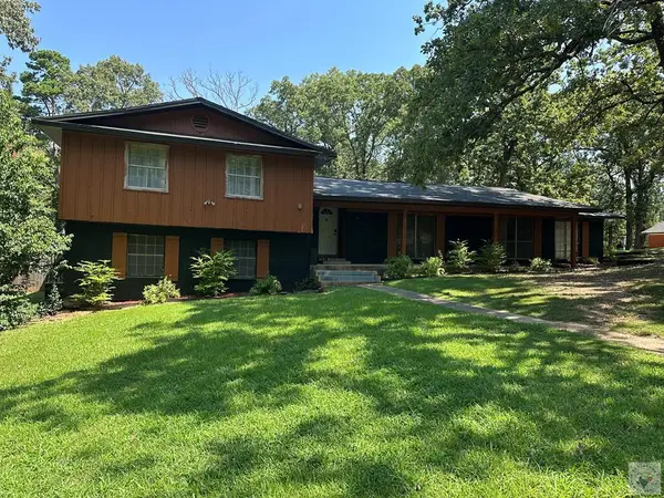 21 Springcreek Rd, Texarkana, TX 75503