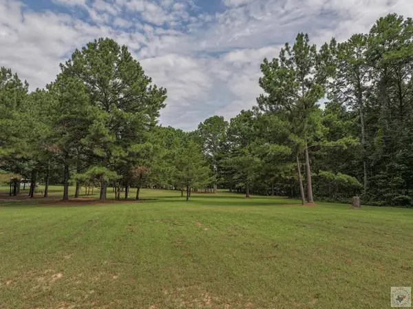 127 County Road 1001 S, New Boston, TX 75559