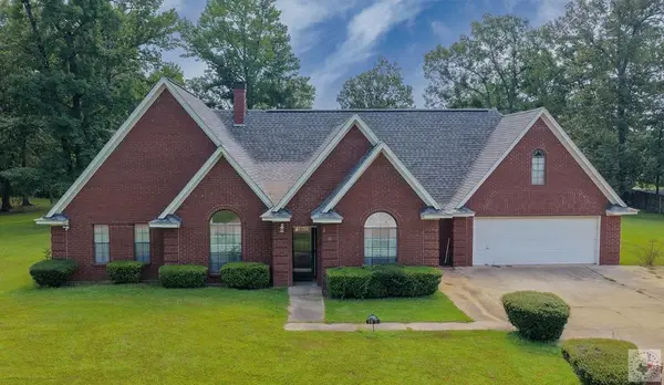 103 Coke Dr, Texarkana, TX 75501