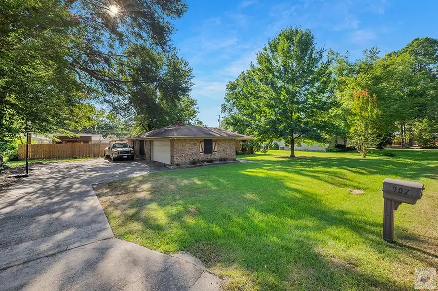 907 Misty Ln, Atlanta, TX 75551 - #2