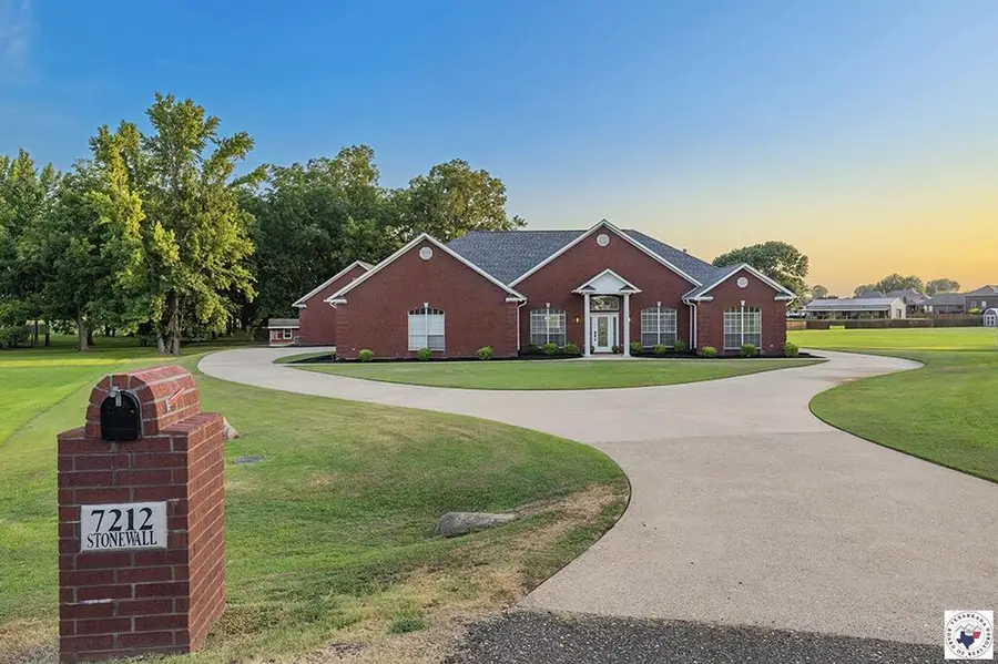 7212 Stonewall Dr, Texarkana, TX 75503 - #2