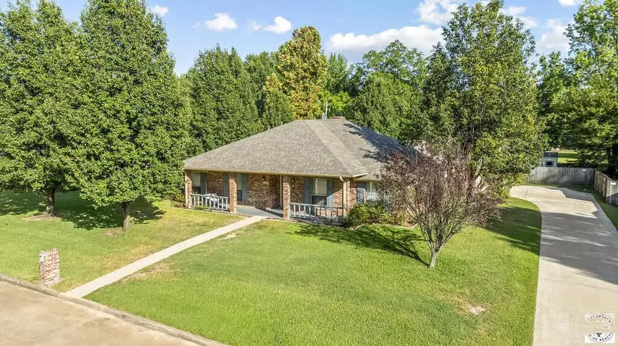 137 Westline Rd, Wake Village, TX 75501 - #2