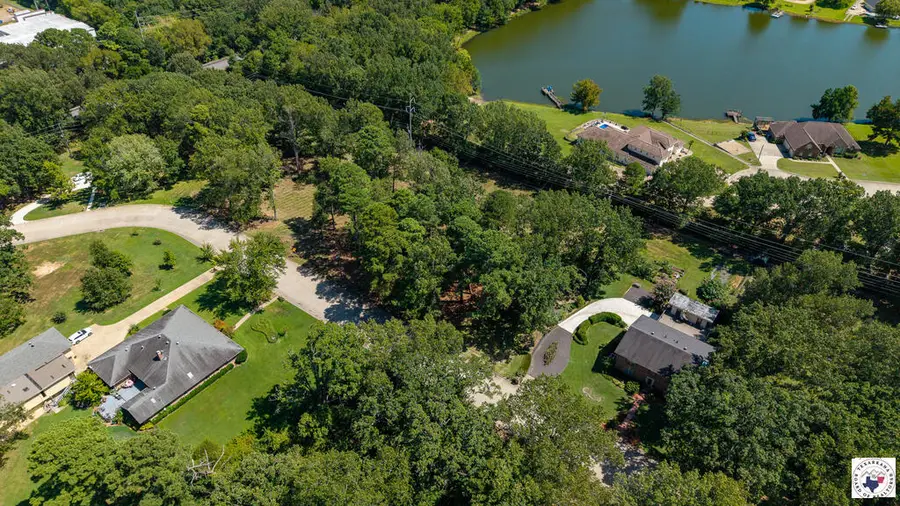 303 Forest Lake Dr., Texarkana, TX 75503 - #3