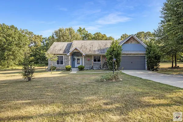8 Dan Michael Dr., Texarkana, TX 75501