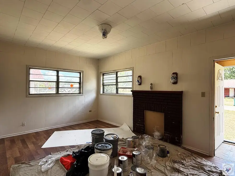 134 Broadway St, De Kalb, TX 75559 - #2