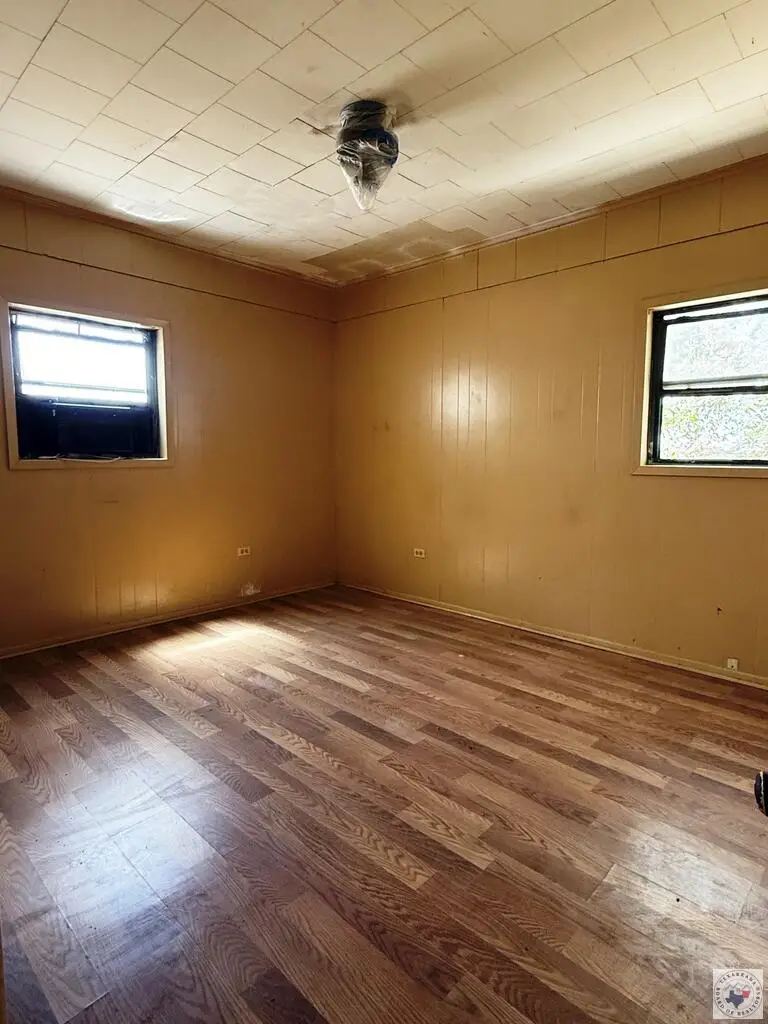 134 Broadway St, De Kalb, TX 75559 - #3