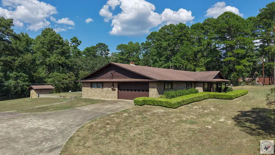 2115 E Pinecrest, Atlanta, TX 75551 - #2