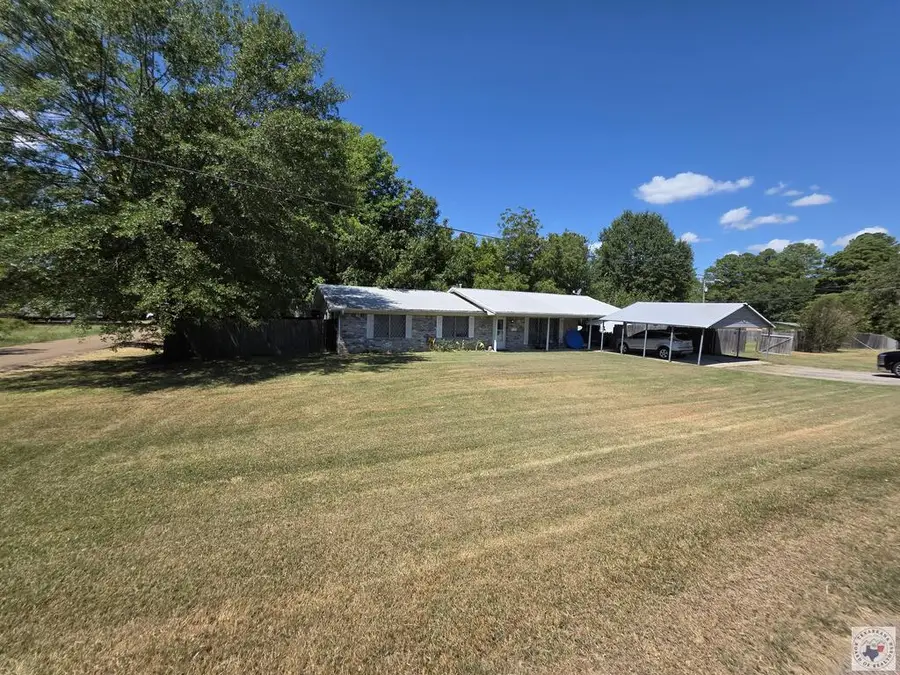 315 Lone Star Rd, Hooks, TX 75561 - #2