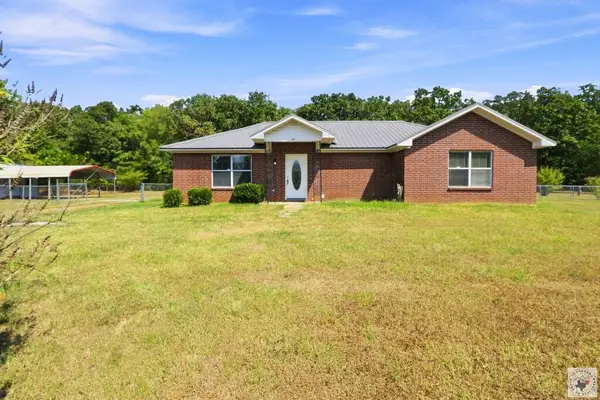 180 Dove Creek Circle, New Boston, TX 75570
