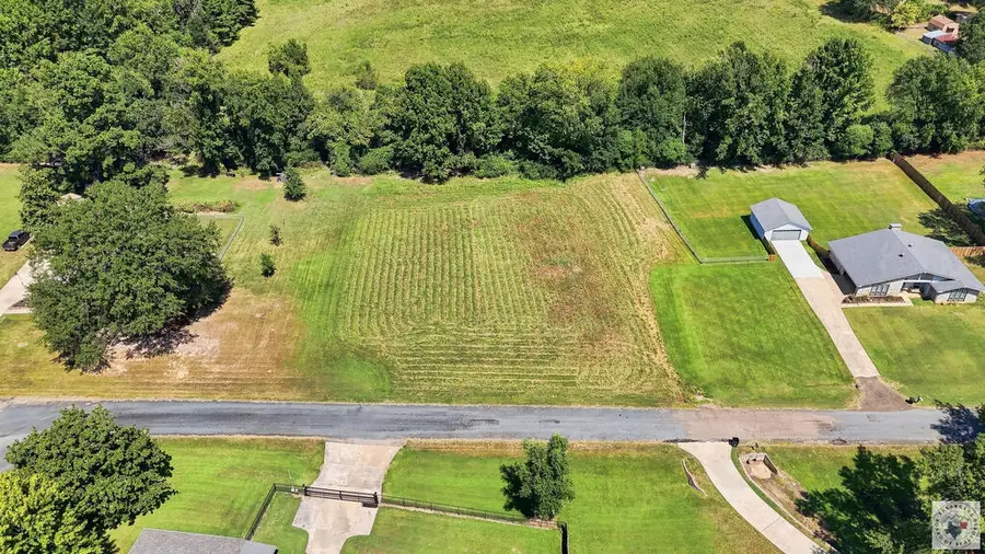 7104 N Richland Dr, Texarkana, TX 75503 - #2