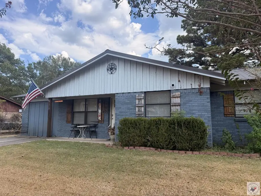 105 Pecan Dr, New Boston, TX 75570 - #2