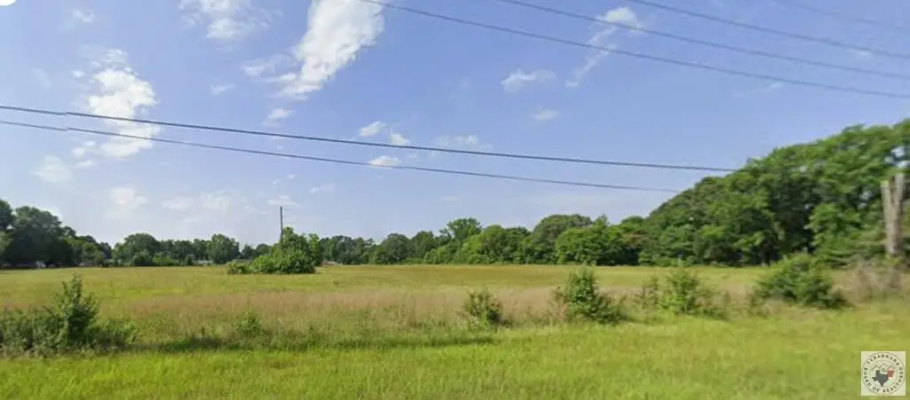 8723 N Kings Hwy, Texarkana, TX 75503 - #1