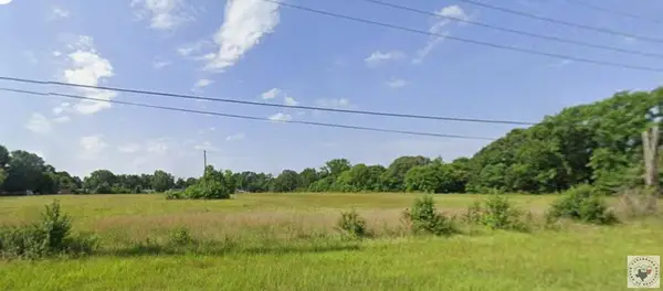 8723 N Kings Hwy, Texarkana, TX 75503