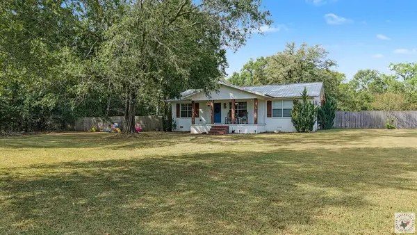 149 County Road 4128, Maud, TX 75567