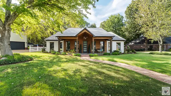 6703 Wuthering Heights, Texarkana, AR 71854