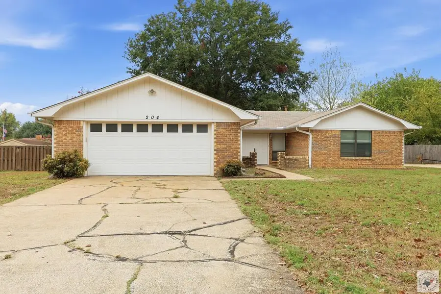 204 Ridgecrest St., New Boston, TX 75570 - #2