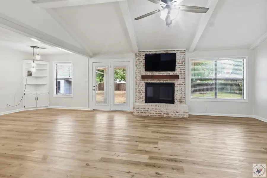 204 Ridgecrest St., New Boston, TX 75570 - #3