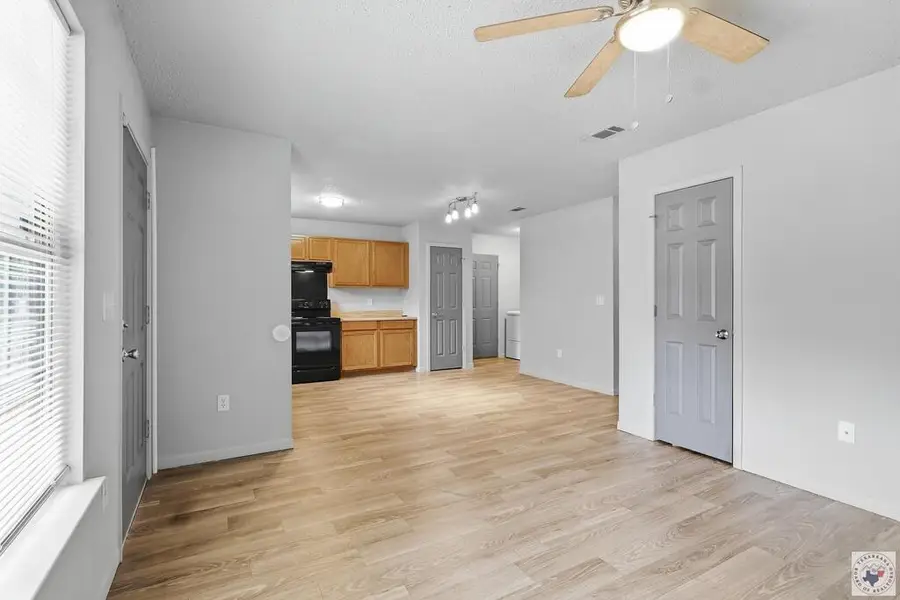 2116 W 17th St, Texarkana, TX 75501 - #2