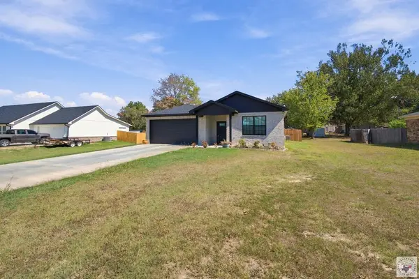 386 Robertson Rd, New Boston, TX 75570