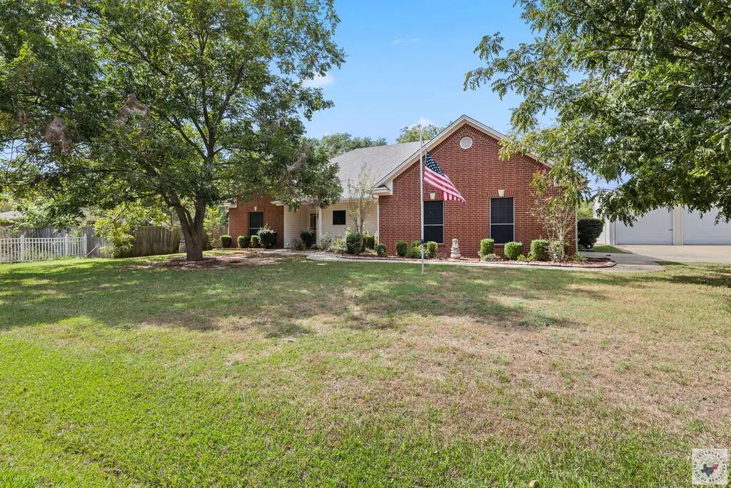 301 San Jacinto, Maud, TX 75567 - #1