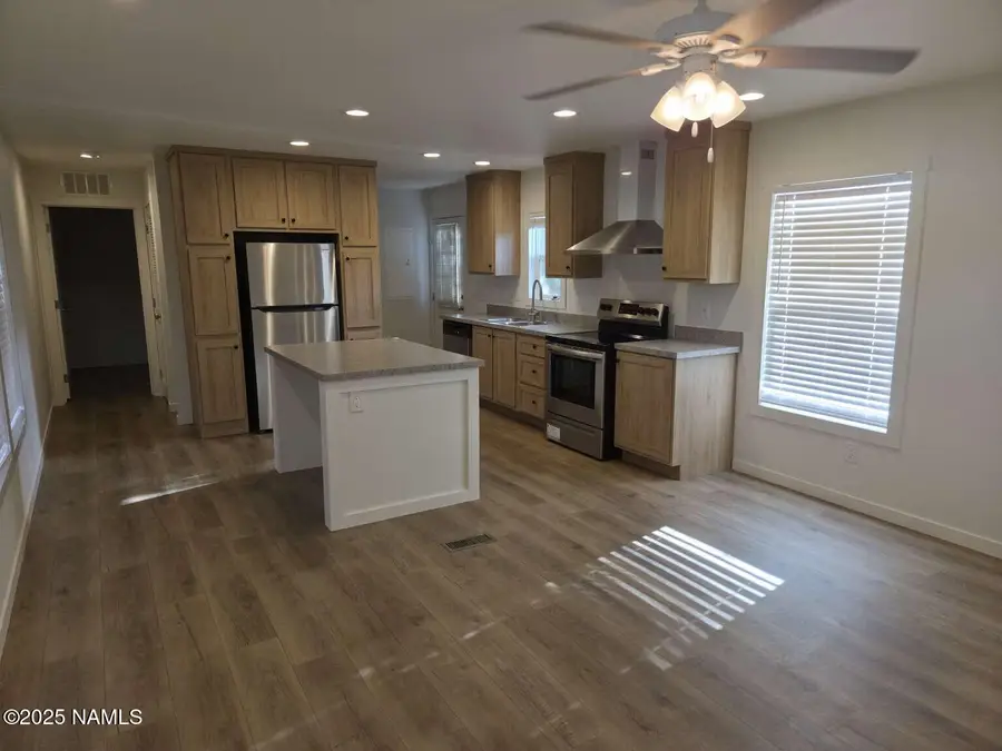 801 Oak Street, Page, AZ 86040 - Image #3