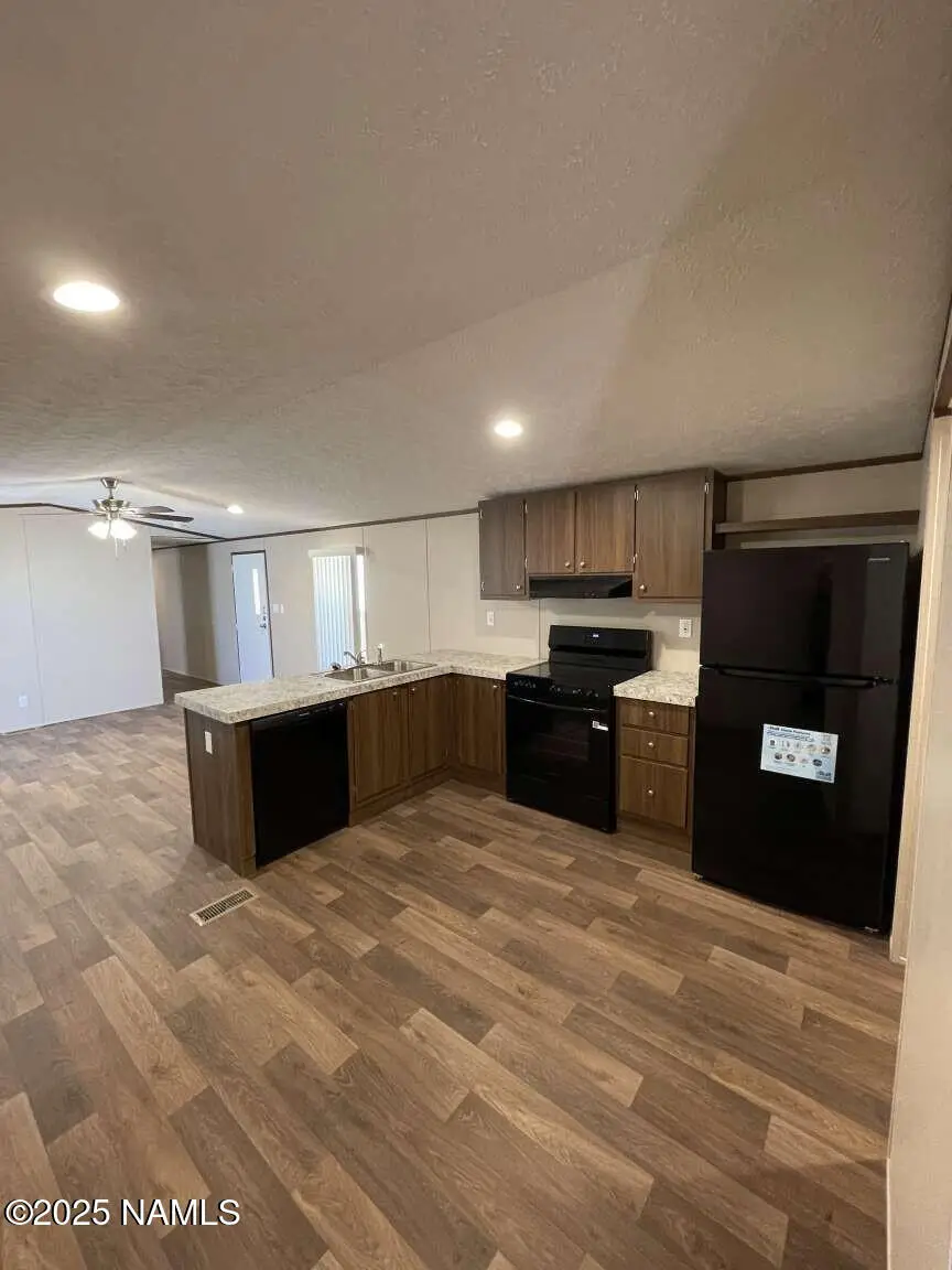 39 Jerome, Page, AZ 86040 - Image #2