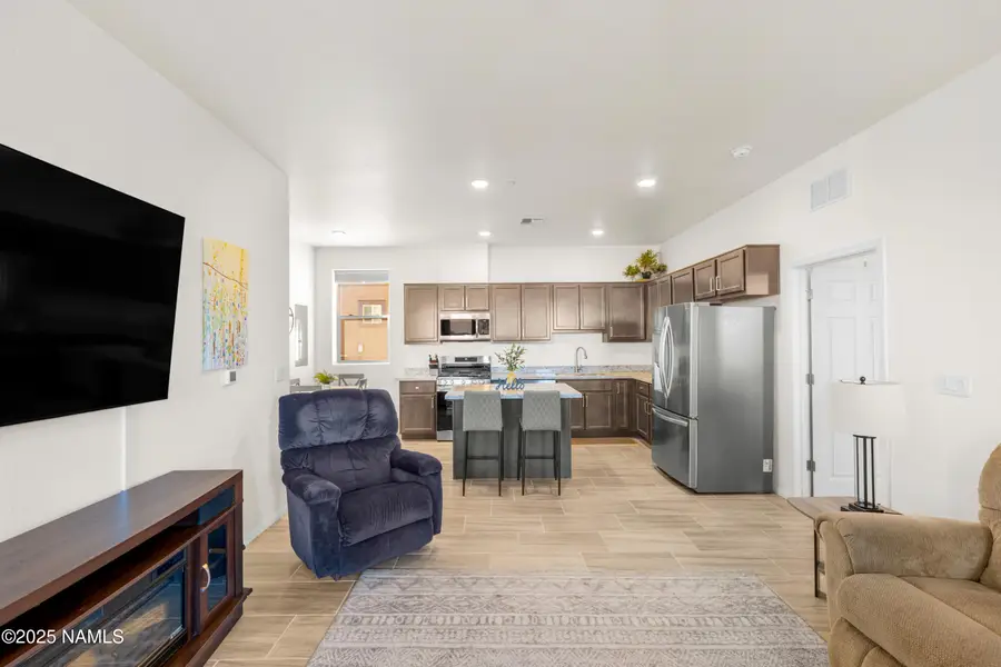 1650 E Ponderosa Parkway, Flagstaff, AZ 86001 - Image #2